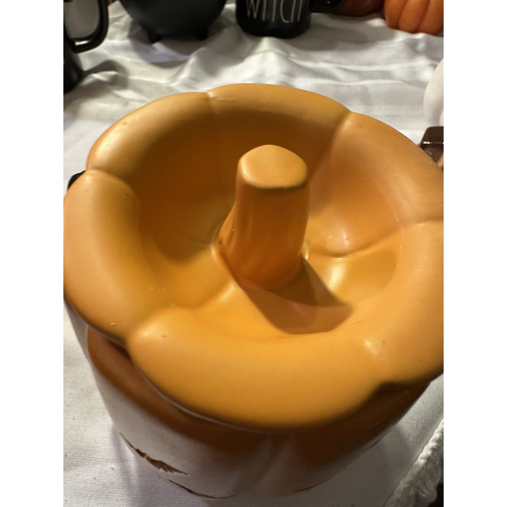 Huntington Home Halloween Pumpkin /Bat Wax Warmer
